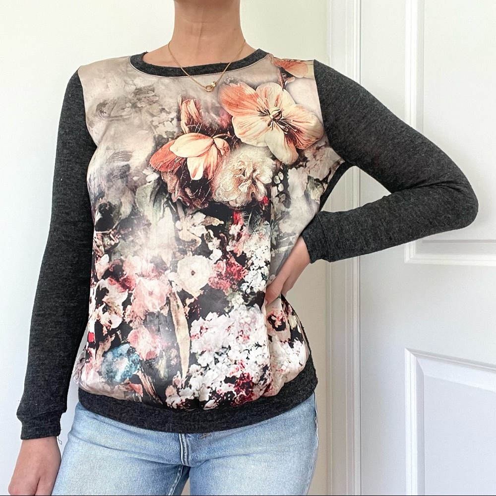 Forever 21 Printed Front Casual Knit Top